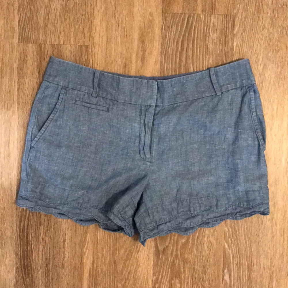 LOFT chambray linen scalloped shorts- size 6